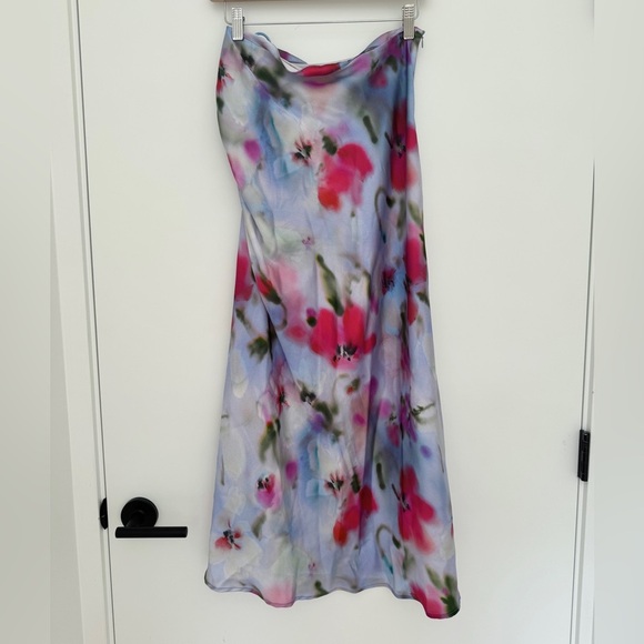 Zara Satin floral midi skirt - Picture 4 of 4